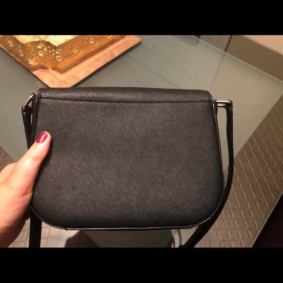 Memorial Weekend Sale!! Kate spade crossbody - Picture 3 of 4